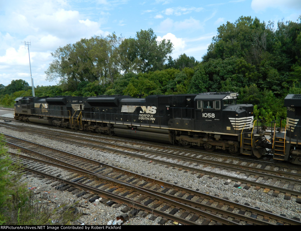 NS 1058 (SD70ACe)